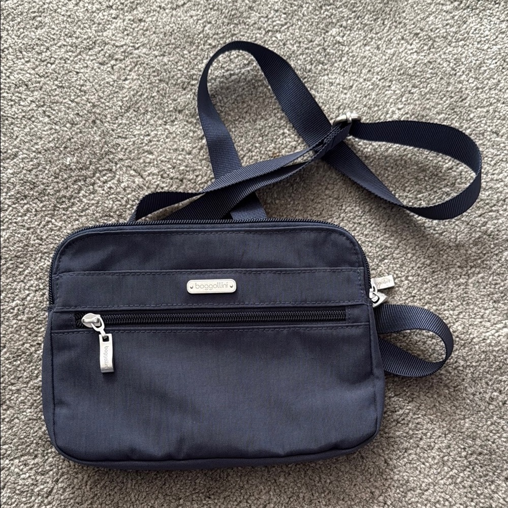 Baggallini Blue Belt Bag with Adjustable Strap and Compact Design